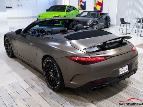 Used 2022 Mercedes-Benz SL 55 AMG 4MATIC image 40