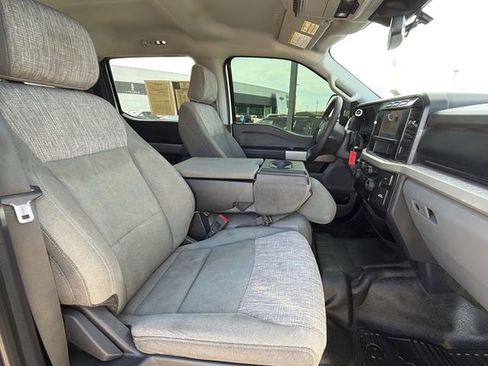 Used 2023 Ford F250 XLT w/ F-250 >10K GVWR Package image 12
