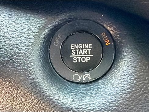 Used 2022 Jeep Cherokee Trailhawk w/ Sound & Nav Group image 34