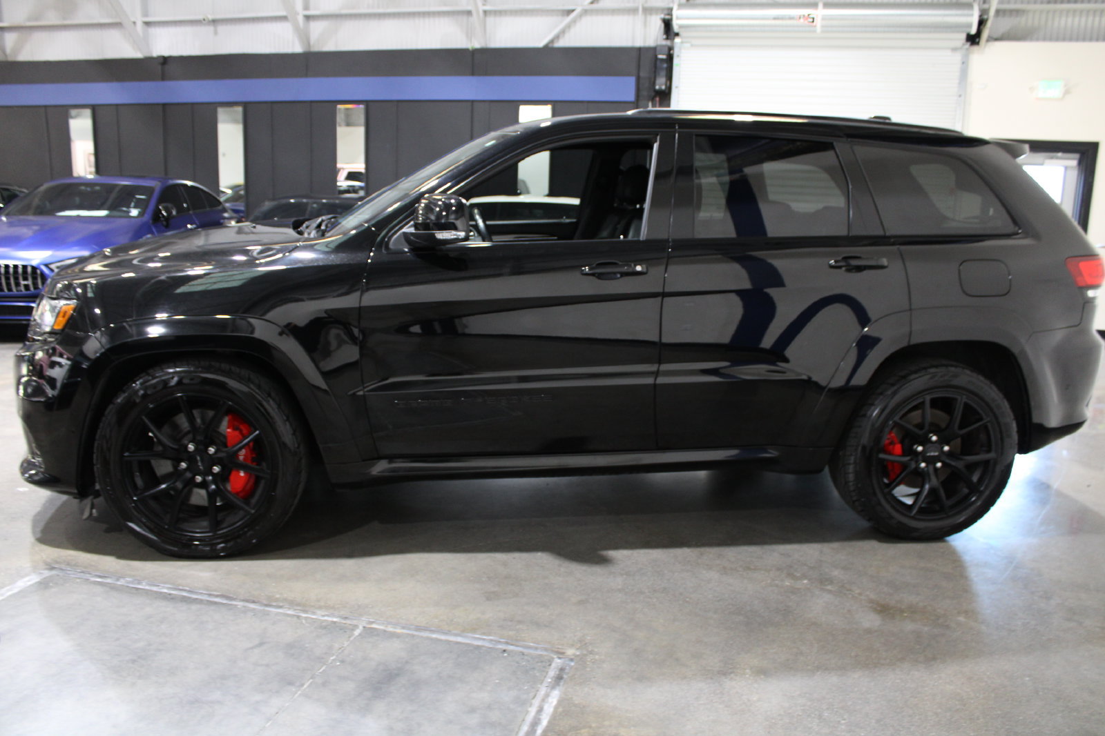 Used 2018 Jeep Grand Cherokee SRT AWD/4WD image 7