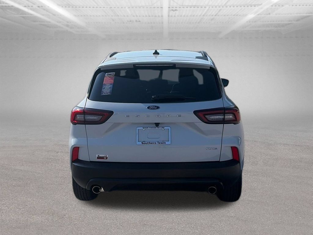 Used 2025 Ford Escape ST-Line Select AWD/4WD image 5