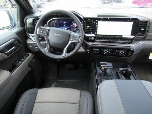 New 2025 Chevrolet Silverado 1500 ZR2 w/ Technology Package image 15
