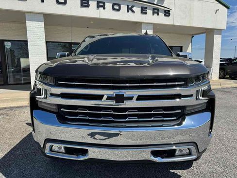 Used 2021 Chevrolet Silverado 1500 LTZ w/ LTZ Convenience Package II AWD/4WD image 41