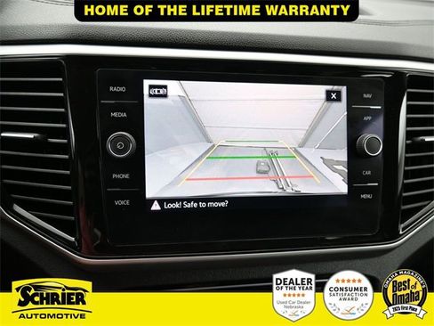 Used 2022 Volkswagen Atlas SEL Premium image 18