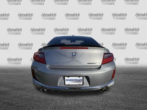 Used 2016 Honda Accord Touring image 9