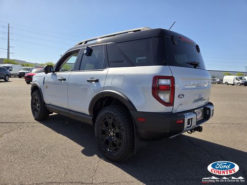 New 2026 Ford Bronco Sport Badlands w/ Sasquatch Badlands Package AWD/4WD image 3