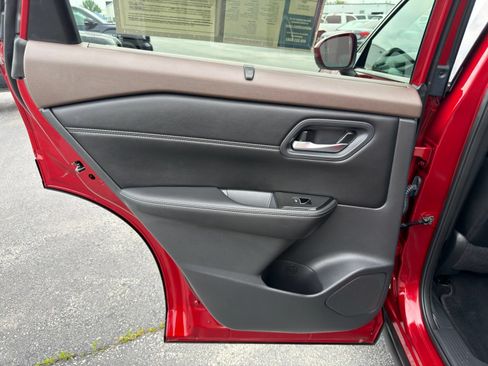 Used 2023 Nissan Rogue SL w/ SL Premium Package AWD/4WD image 28