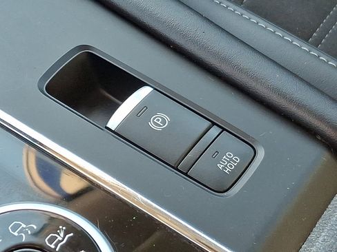 Used 2023 Mitsubishi Outlander SE image 26