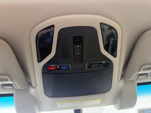 Used 2020 Subaru Outback Limited XT image 18