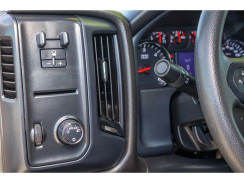 Used 2018 Chevrolet Silverado 2500 W/T AWD/4WD image 20