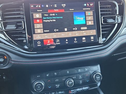 Used 2024 Dodge Durango GT image 20