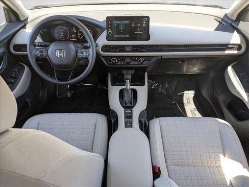 Used 2027 Honda HR-V LX image 17