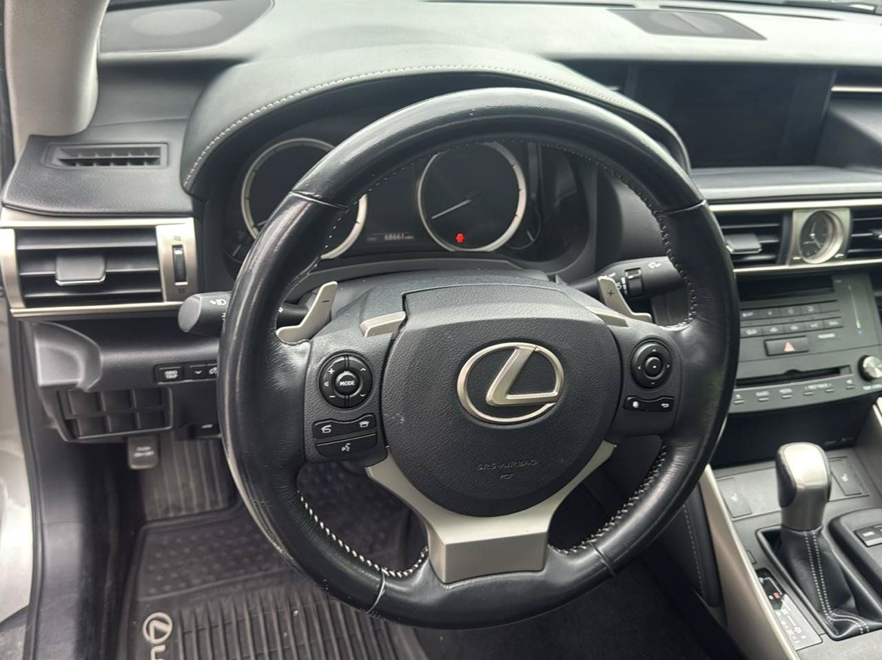 Used 2016 Lexus IS 300 AWD w/ Accessory Package 2 image 22