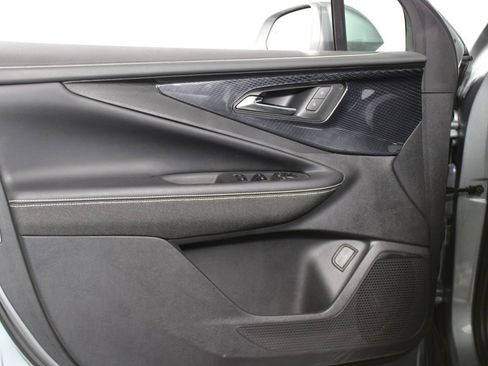 Used 2024 Chevrolet Blazer EV LT image 6