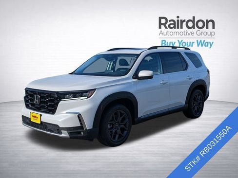 Used 2024 Honda Pilot Elite image 3