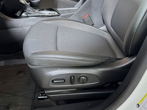 Used 2024 Buick Encore GX Preferred w/ Comfort Package image 21