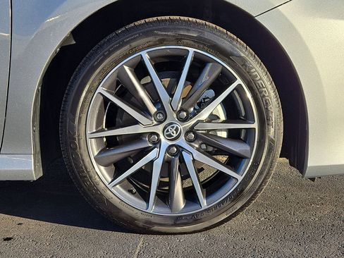 Used 2023 Toyota Camry XLE image 27