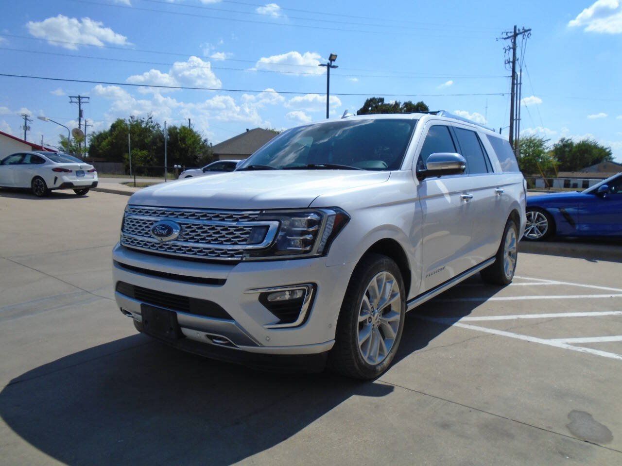 Used 2019 Ford Expedition Max Platinum AWD/4WD image 2