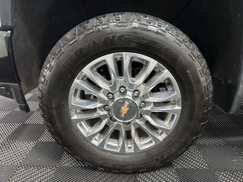 Used 2023 Chevrolet Silverado 2500 High Country w/ Z71 Off-Road Package image 37