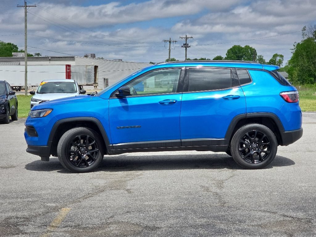 Certified 2026 Jeep Compass Latitude AWD/4WD image 5