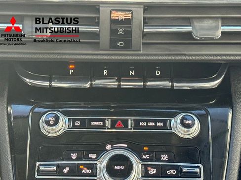 Used 2021 Lincoln Corsair Reserve image 31