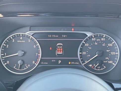 New 2025 Nissan Pathfinder SV image 13