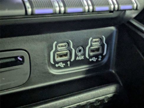 Used 2019 RAM 1500 Big Horn AWD/4WD image 23