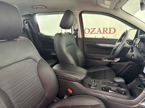 Used 2024 Ford Ranger Lariat w/ FX4 Off-Road Package image 16