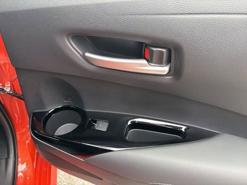 Certified 2025 Toyota Corolla SE image 14