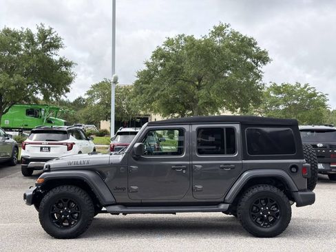 Used 2023 Jeep Wrangler Unlimited Sport AWD/4WD image 29