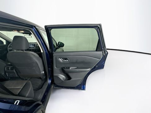 Used 2026 Nissan Rogue SV FWD image 29
