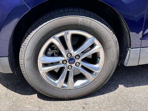 Used 2016 Ford Edge SEL w/ Equipment Group 201A AWD/4WD image 8