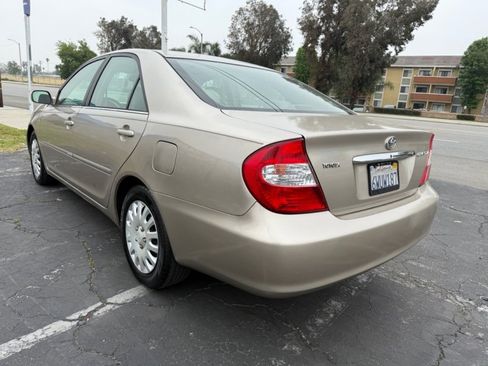 Used 2004 Toyota Camry XLE image 7