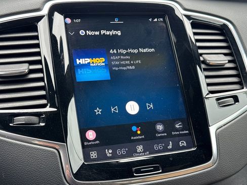 Certified 2023 Volvo XC90 B6 Ultimate image 18