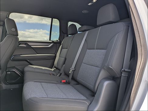 New 2026 GMC Acadia Elevation FWD image 14