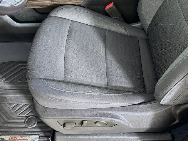 Used 2022 Chevrolet Silverado 1500 RST AWD/4WD image 18