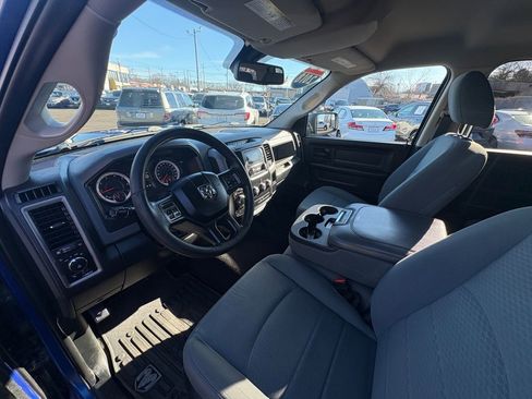 Used 2018 RAM 1500 Express image 22
