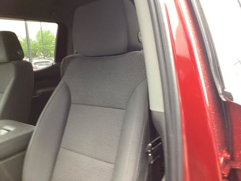 Used 2021 Chevrolet Silverado 1500 Custom Trail Boss w/ LPO, Dark Essentials Package AWD/4WD image 11