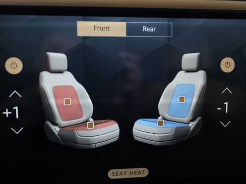 Used 2024 Land Rover Defender 90 V8 image 26