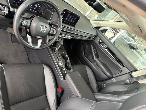 Used 2024 Honda Civic Touring image 21