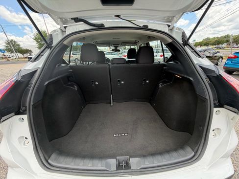 Used 2021 Nissan Kicks S FWD image 49