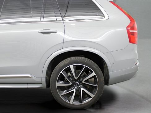 Certified 2025 Volvo XC90 B5 Plus image 35