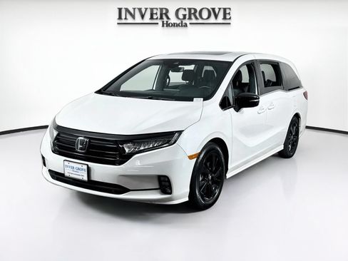 Used 2024 Honda Odyssey Sport image 1