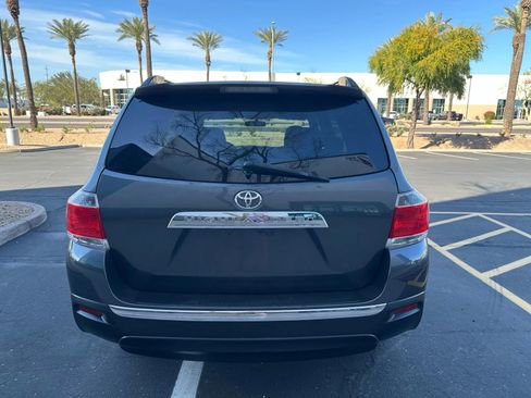 Used 2013 Toyota Highlander SE image 5