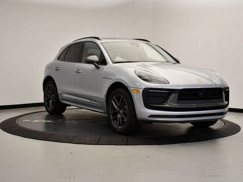 Certified 2026 Porsche Macan Turbo AWD/4WD image 9