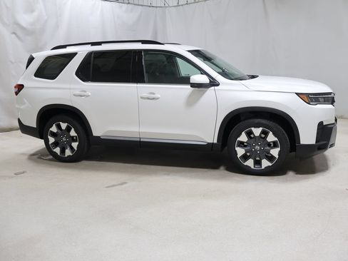 New 2026 Honda Pilot Elite image 8