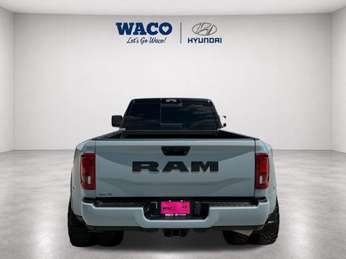 Used 2025 RAM 3500 Limited AWD/4WD image 7