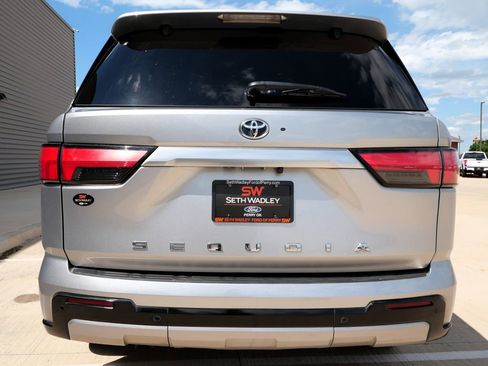 Used 2024 Toyota Sequoia Capstone AWD/4WD image 5