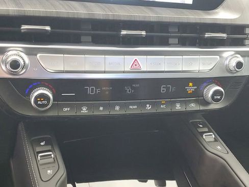 Used 2024 Kia Telluride SX FWD image 30