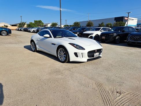 Used 2017 Jaguar F-TYPE Coupe RWD image 3
